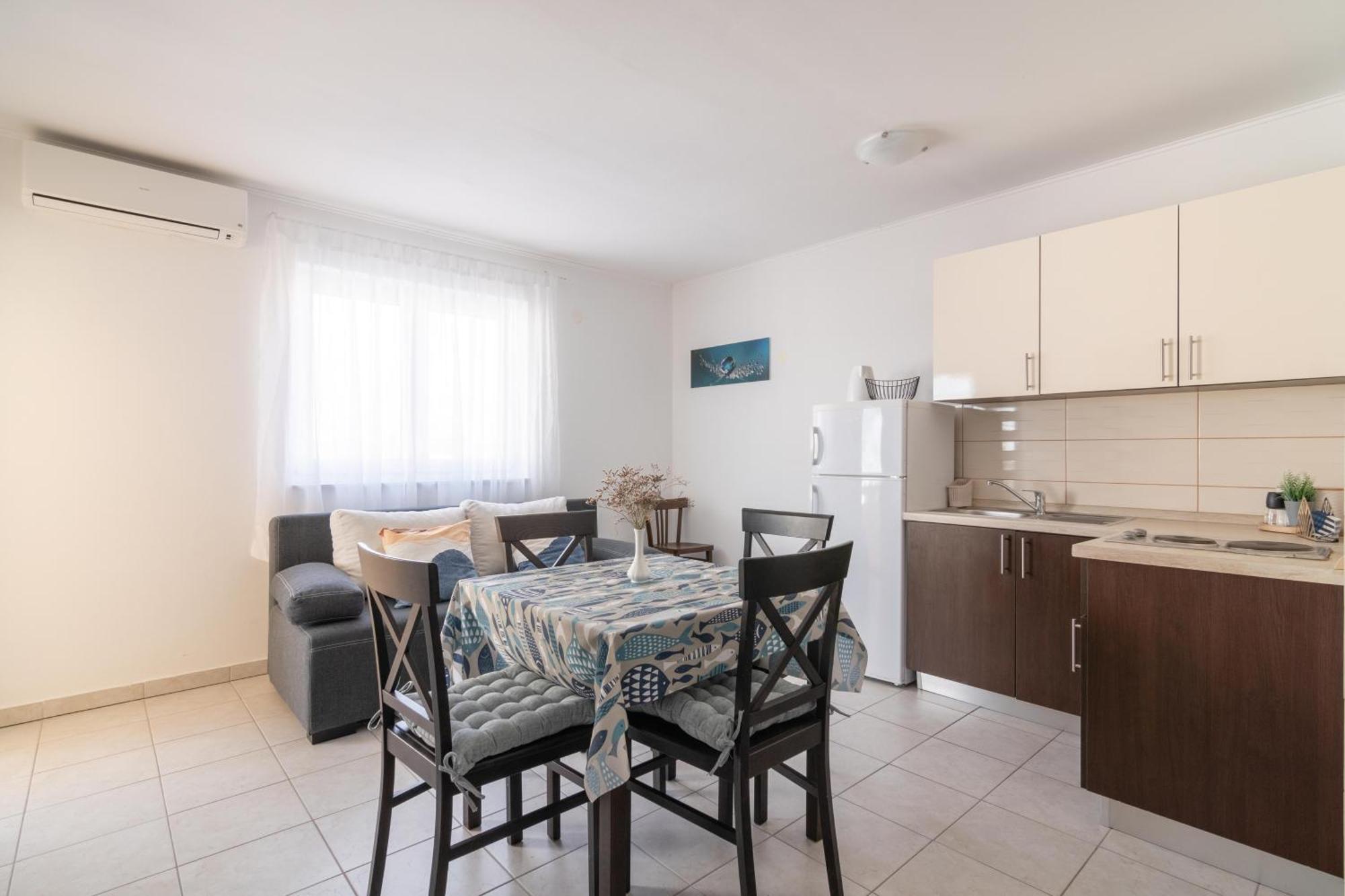 Apartments With A Parking Space Mandre, Pag - 18748 Kolan Exterior foto