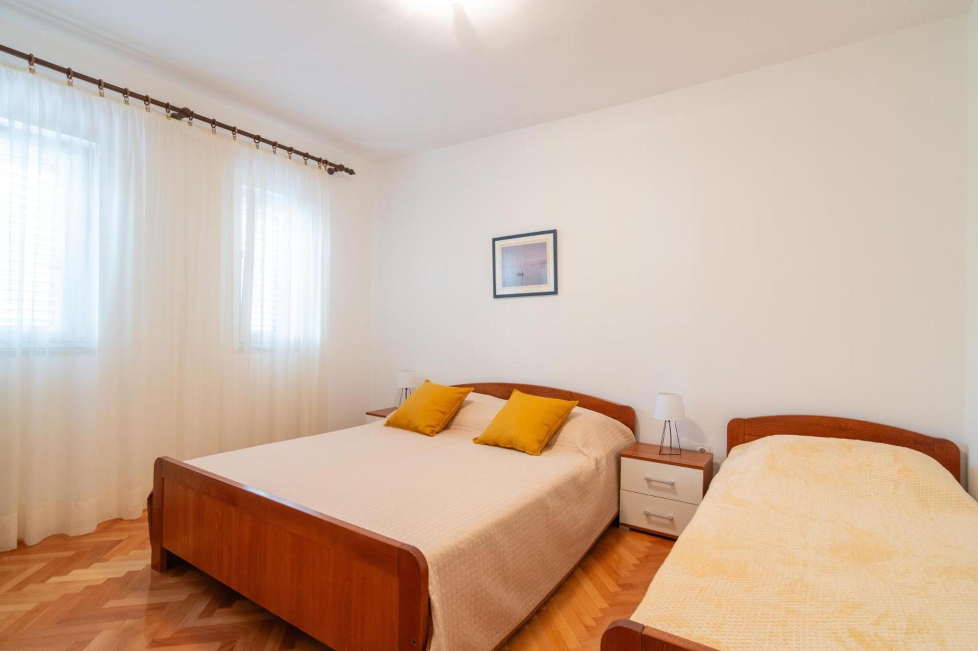 Apartments With A Parking Space Mandre, Pag - 18748 Kolan Exterior foto